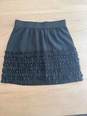The limited mini skirt